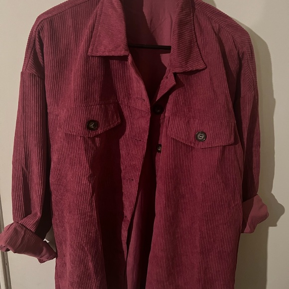 Fuchsia corduroy overshirt/shacket size m would also for small oversized. - Picture 4 of 5